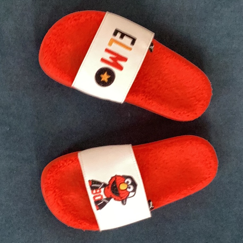 Elmo Slippers